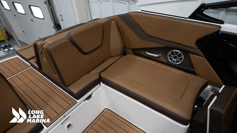 Slide: The Image of Yamaha 252S 2025 - 12