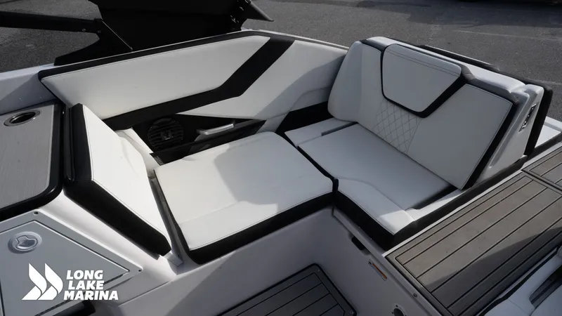 Slide: The Image of Yamaha 252SD 2025 - 15