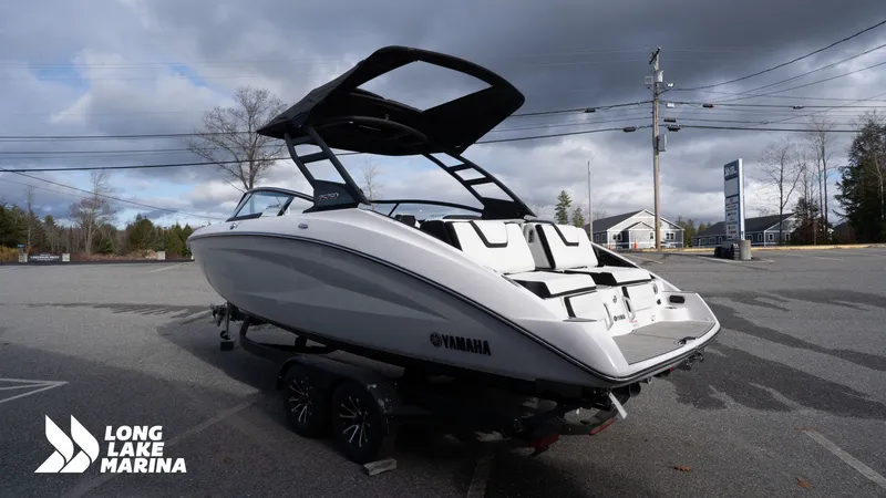 Slide: The Image of Yamaha 252SD 2025 - 6