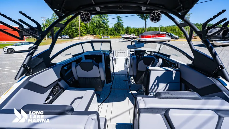 Slide: The Image of Yamaha 255XD 2024 - 3