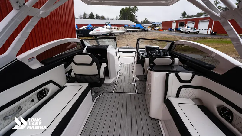 Slide: The Image of Yamaha 275SD 2024 - 3