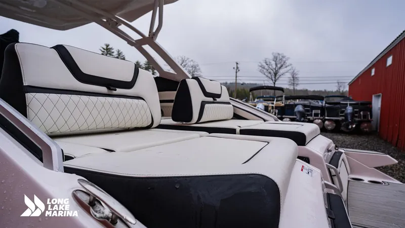 Slide: The Image of Yamaha 275SD 2024 - 6