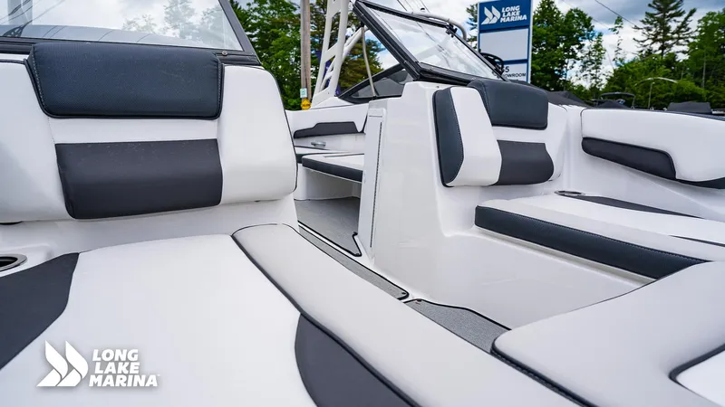 Slide: The Image of Yamaha AR195 2024 - 8