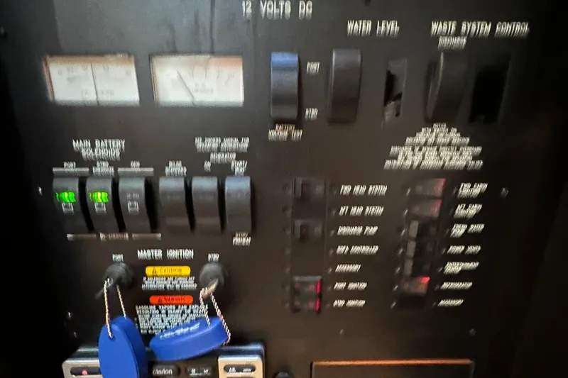 Slide: The Image of Sea Ray 360 Sundancer 2006 - 63