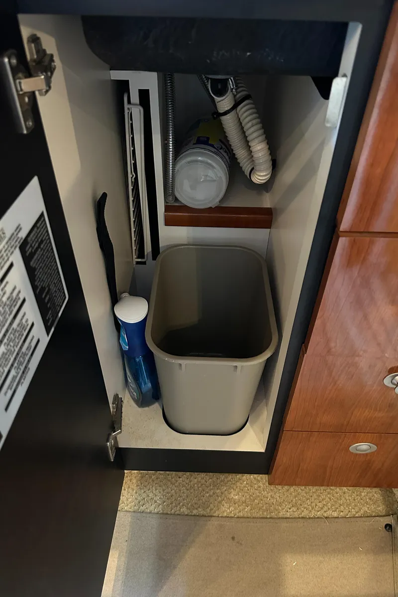 Slide: The Image of Sea Ray 360 Sundancer 2006 - 64