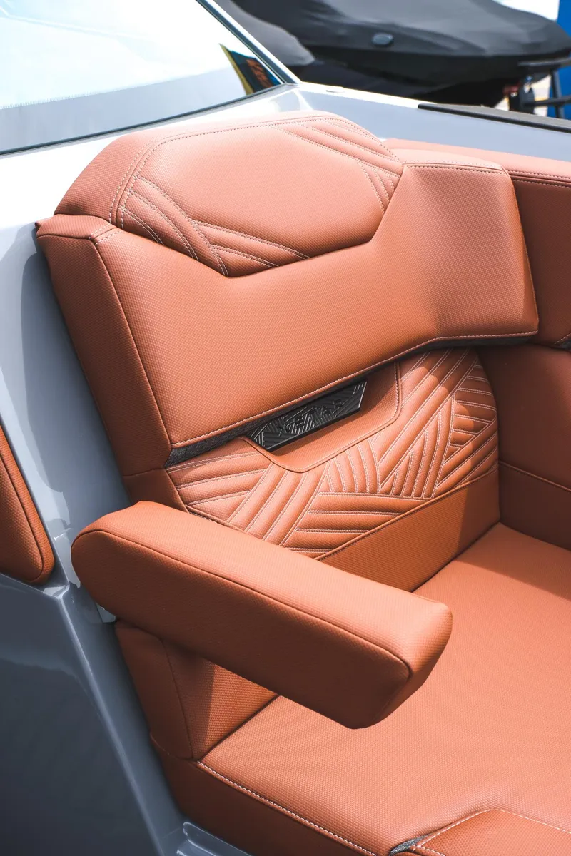Slide: The Image of Luxurious brown leather seat in 2025 MasterCraft XStar 25 boat. - 29