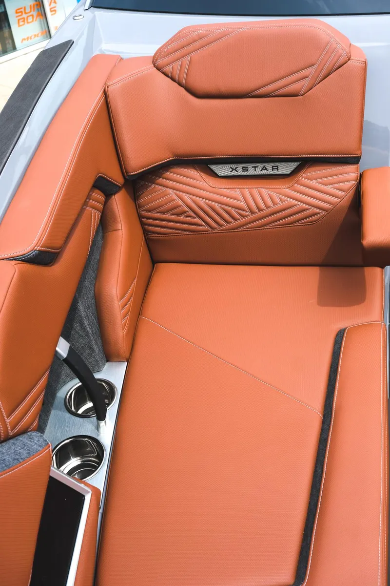 Slide: The Image of MasterCraft XStar 25 2025 - 50