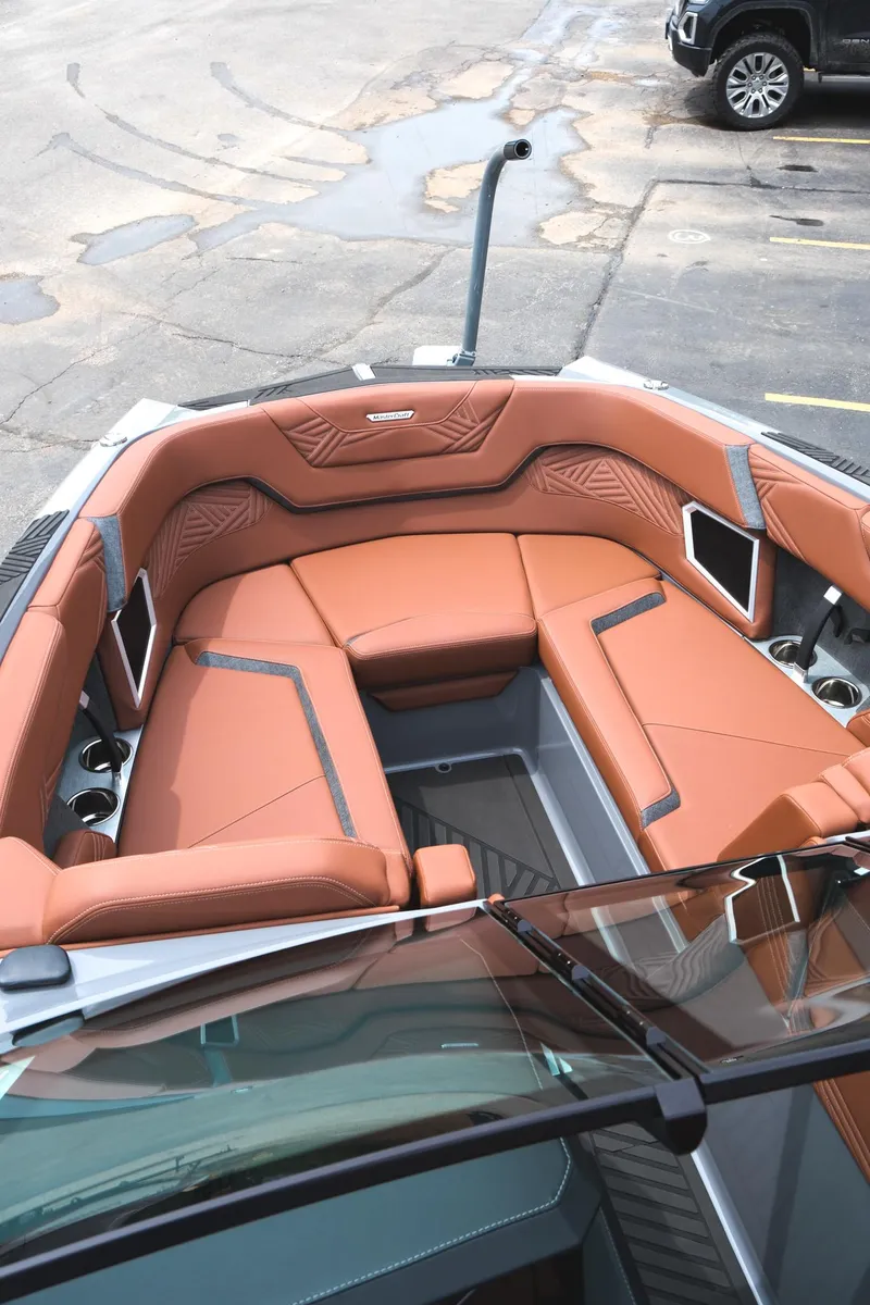 Slide: The Image of MasterCraft XStar 25 2025 - 56