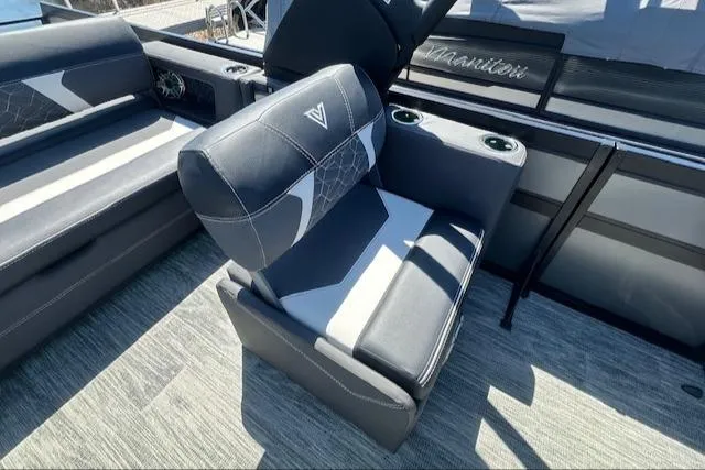 Slide: The Image of Luxurious seating on 2025 Viaggio Diamante S boat, featuring modern design and cup holders. - 33