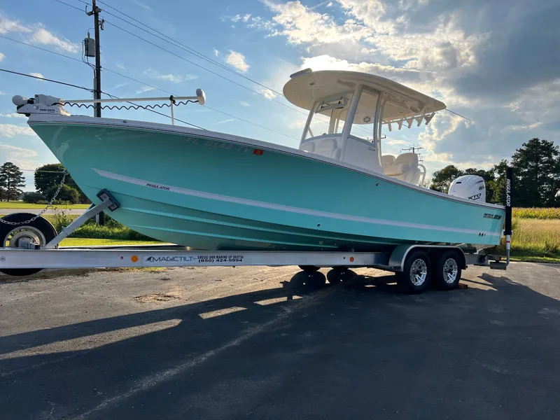 The Image of Regulator Marine 26XO 2024 - 0