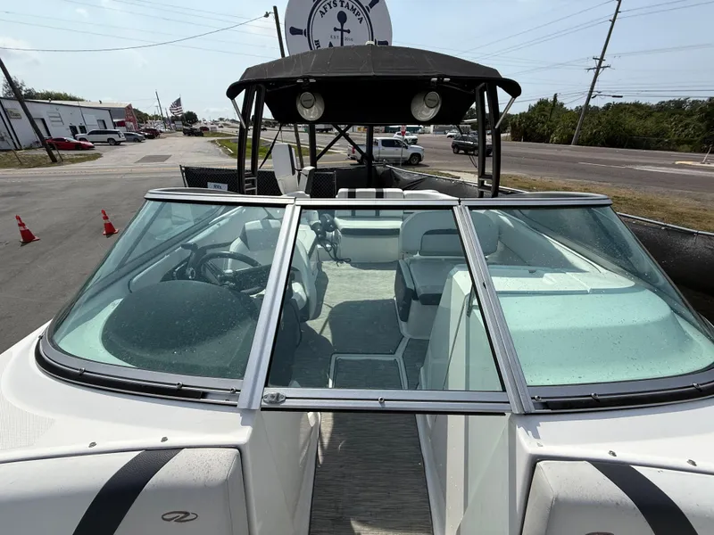 Slide: The Image of Regal 22 FasDeck 2017 - 55