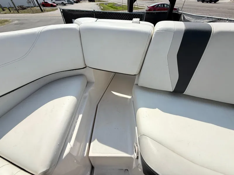 Slide: The Image of Regal 22 FasDeck 2017 - 70