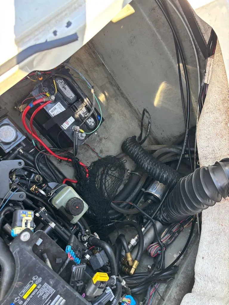 Slide: The Image of Larson LX 185S I/0 2014 - 19