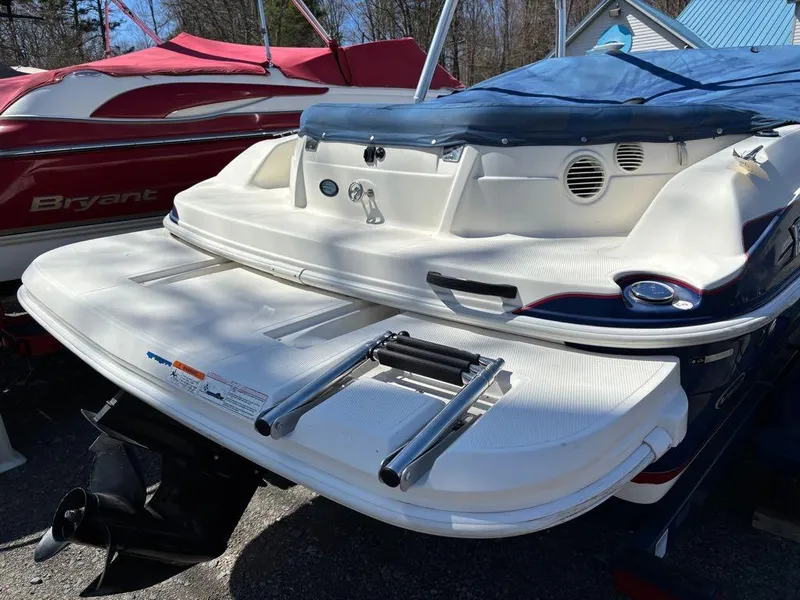 Slide: The Image of Larson LX 185S I/0 2014 - 5