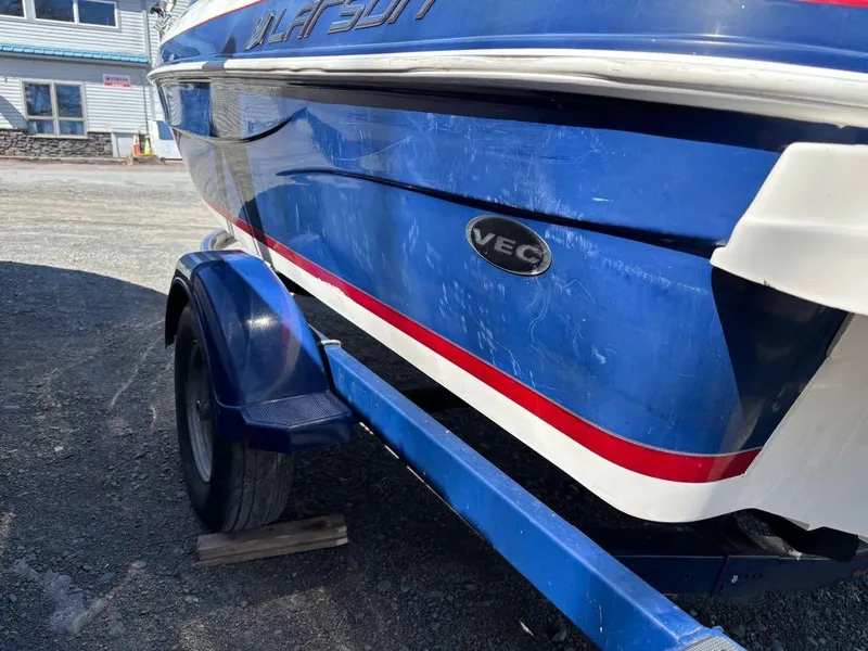 Slide: The Image of Larson LX 185S I/0 2014 - 6