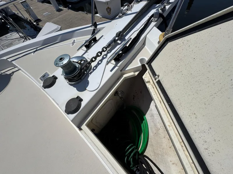 Slide: The Image of 61 2005 Sabreline 47 Bow - 58