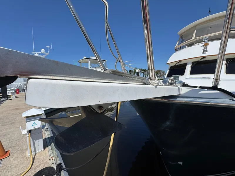 Slide: The Image of 62 2005 Sabreline 47 - 59