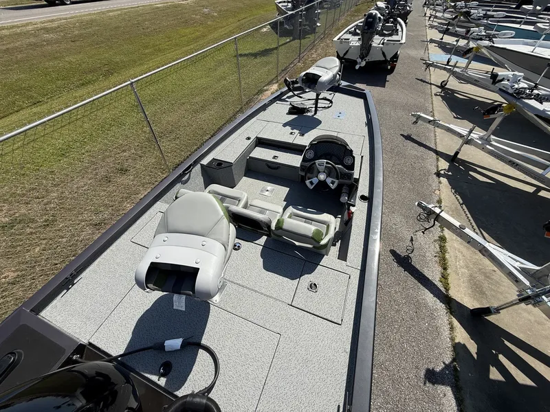 Slide: The Image of G3 Sportsman 1810 2025 - 10