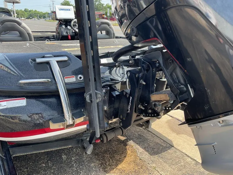 Slide: The Image of 2015 Nitro Z9 DC Z-PRO boat with outboard motor and Lowrance equipment. - 10