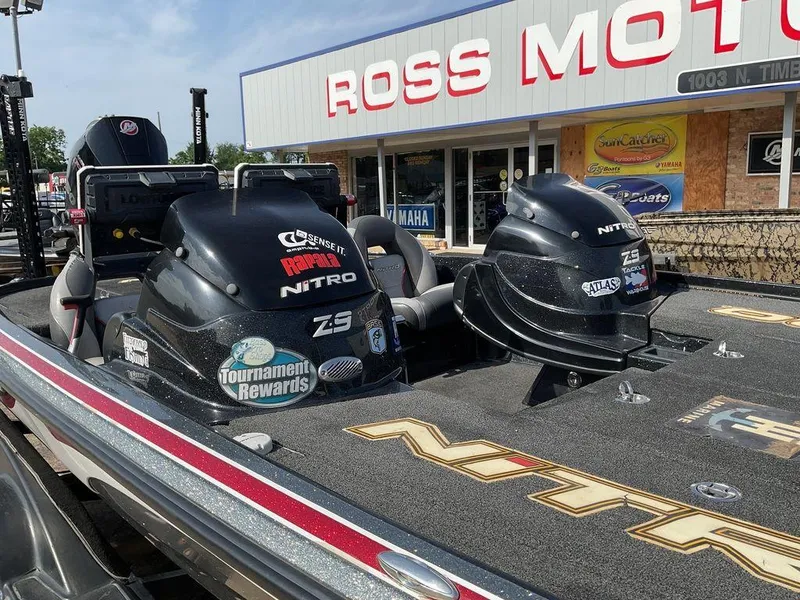Slide: The Image of 2015 Nitro Z9 DC Z-PRO boat at Ross Motors dealership, featuring tournament decals. - 22