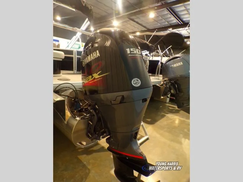 Slide: The Image of Godfrey EX2286SFLX 2025 - 6