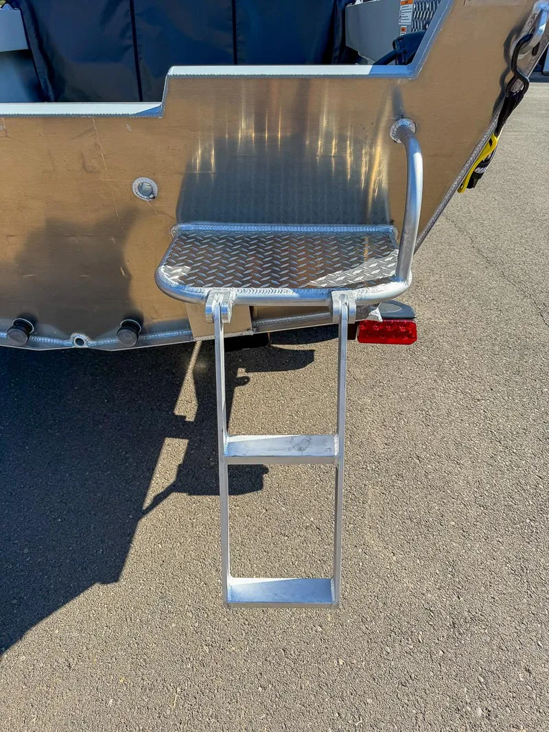 Slide: The Image of Hewescraft 200 Sportsman 2026 - 18