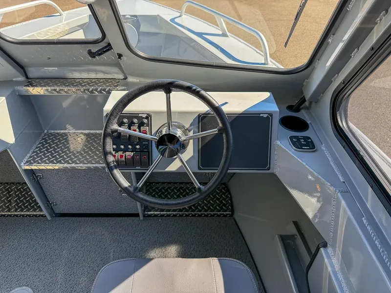 Slide: The Image of Hewescraft 210 Sea Runner Hard Top 2026 - 9