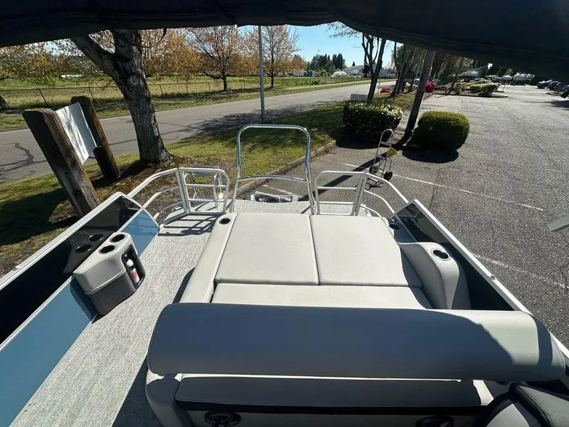 Slide: The Image of South Bay 224UL LE Entertainment 2.75 2025 - 17