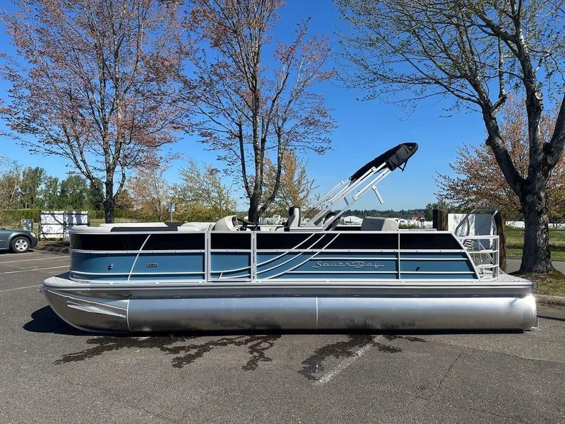 Slide: The Image of South Bay 224UL LE Entertainment 2.75 2025 - 2