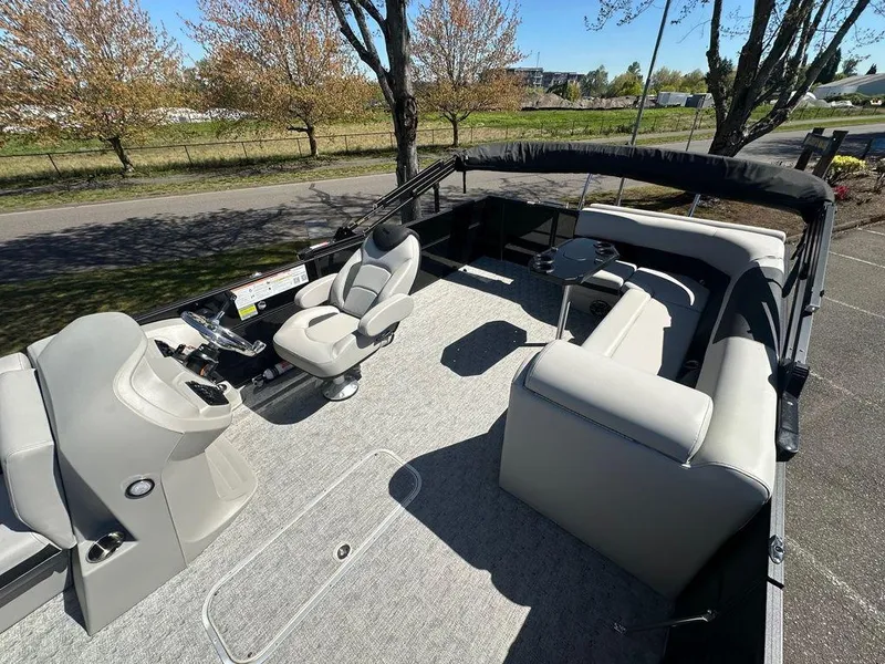 Slide: The Image of South Bay 224CR2 LE 2.75 2026 - 8