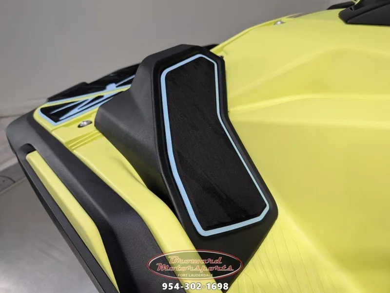 Slide: The Image of Yamaha Jetblaster PRO 2-Up 2025 - 11