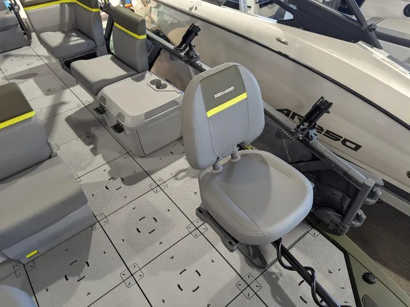 Slide: The Image of Sea-Doo Switch Fish 21 2025 - 13