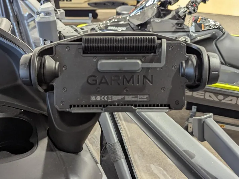 Slide: The Image of Sea-Doo Switch Fish 21 2025 - 24