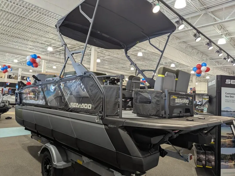 Slide: The Image of Sea-Doo Switch Fish 21 2025 - 4