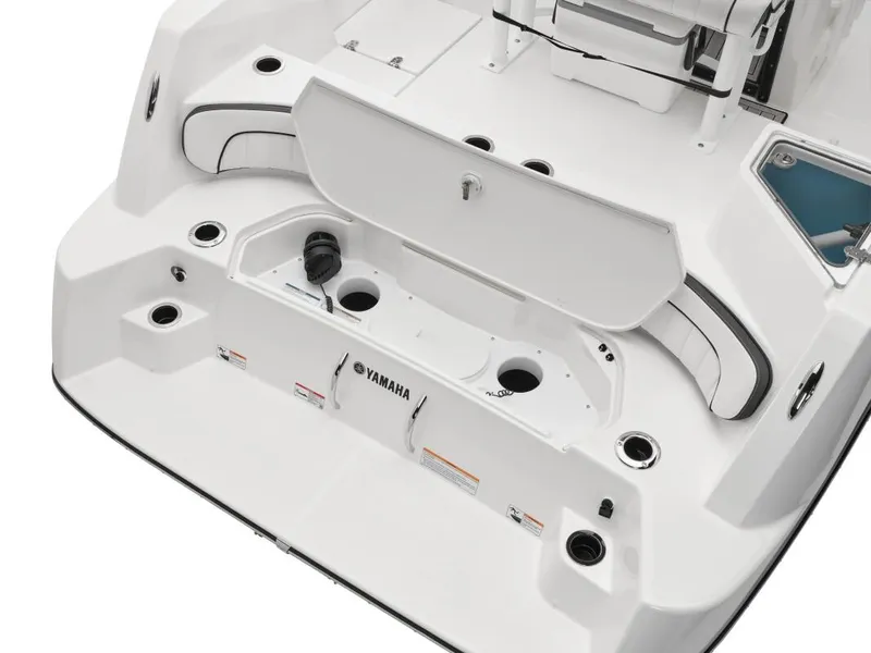 Slide: The Image of Yamaha 220 FSH Sport 2025 - 12