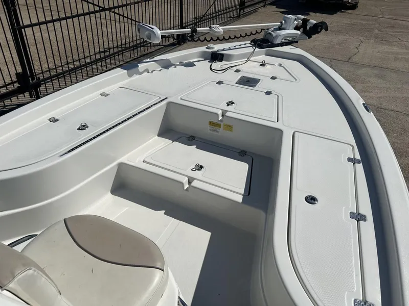 Slide: The Image of NauticStar 215 XTS 2017 - 10