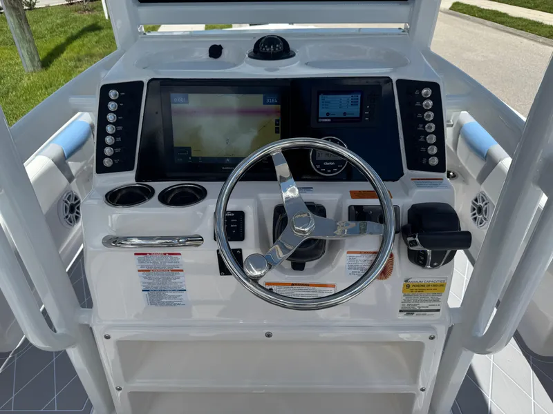 Slide: The Image of Robalo 246 Cayman 2023 - 126