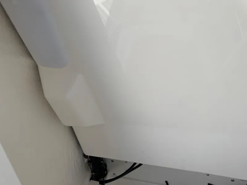 Slide: The Image of Robalo 246 Cayman 2023 - 73