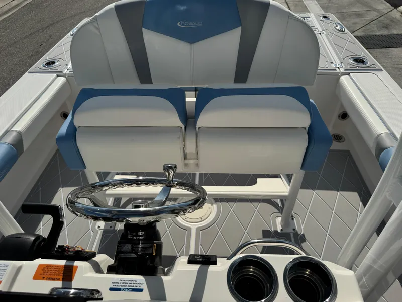 Slide: The Image of Robalo 246 Cayman 2023 - 88
