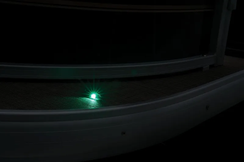 Slide: The Image of Sun Tracker Bass Buggy 18 DLX 2025 - 72