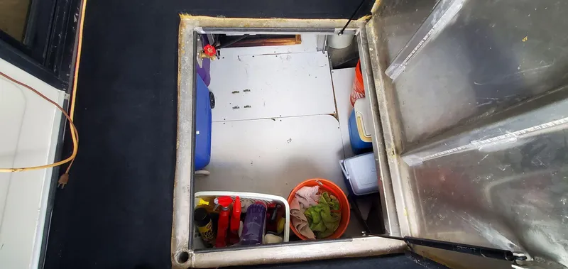 Slide: The Image of Jamestowner 1667WB Americana Custom 1998 - 105