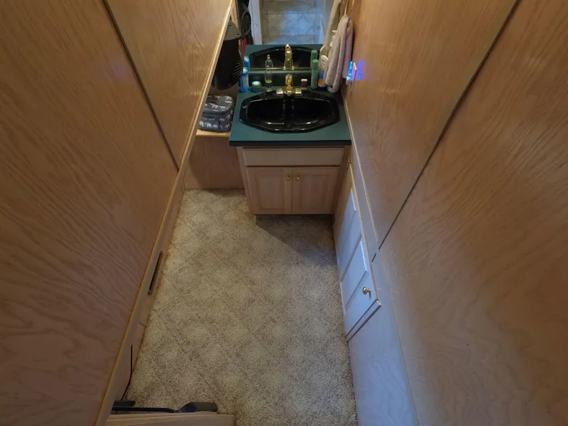 Slide: The Image of Jamestowner 1667WB Americana Custom 1998 - 52