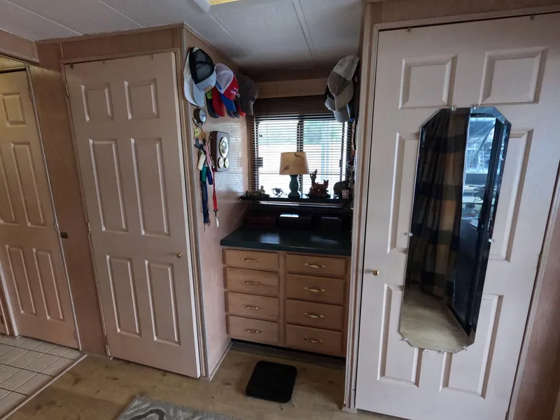 Slide: The Image of Jamestowner 1667WB Americana Custom 1998 - 62