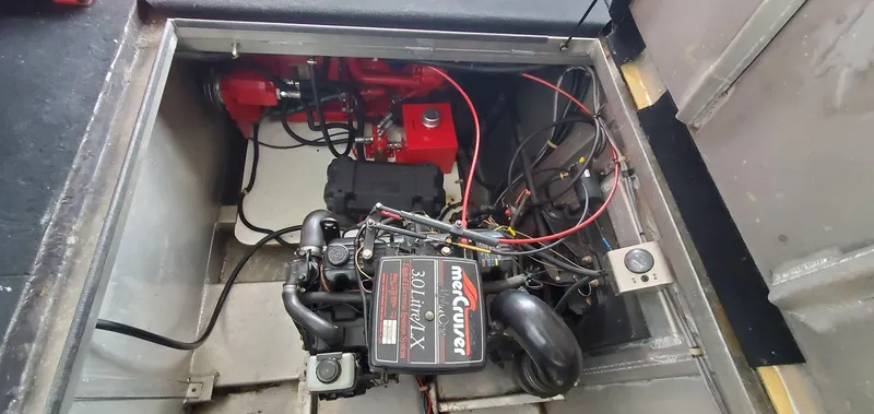 Slide: The Image of Jamestowner 1667WB Americana Custom 1998 - 91