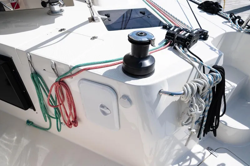 Slide: The Image of Sailboat deck with ropes and winch, Balance 451 model, 2017. - 40