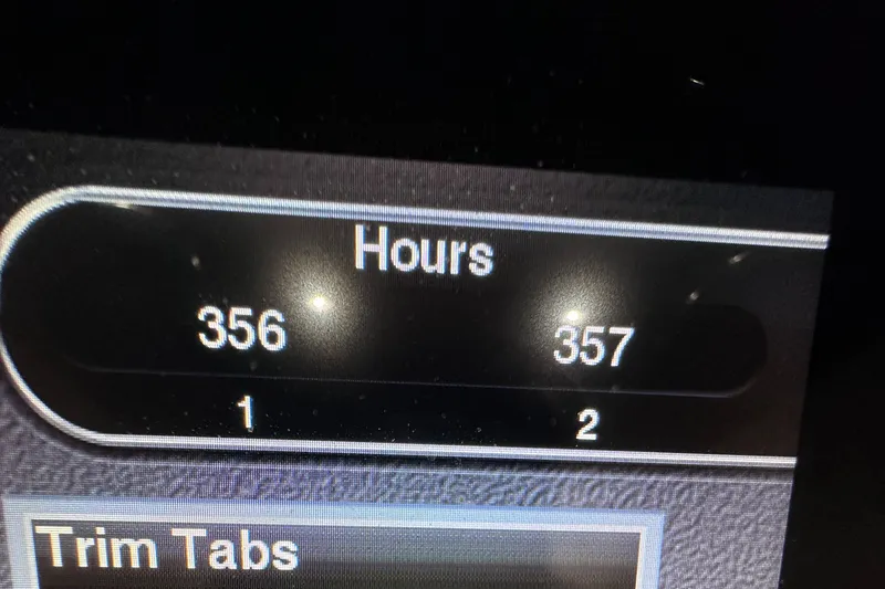 Slide: The Image of Display showing engine hours for Statement 350 Open, 2017 model, with 356 and 357 hours. - 22