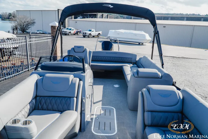 Slide: The Image of Bennington 24LXSSB 2024 - 11