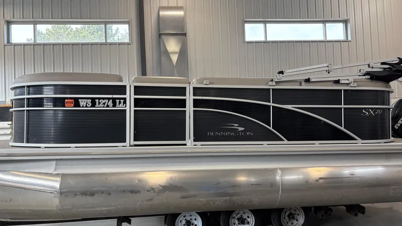 Slide: The Image of Bennington 20SSRCX 2019 - 3