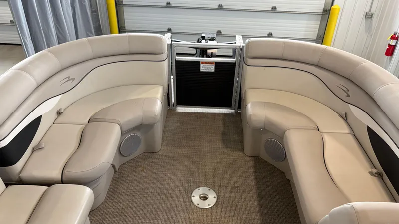 Slide: The Image of Bennington 20SSRCX 2019 - 5