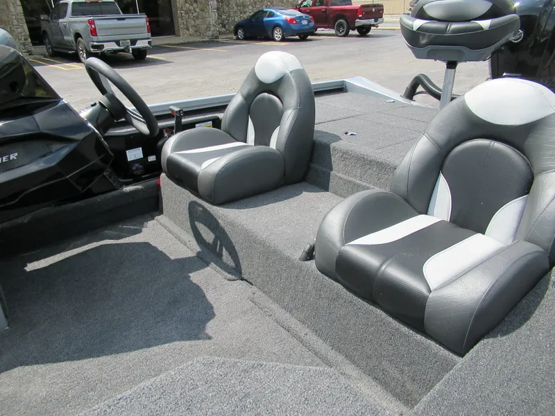 Slide: The Image of Vexus AVX 181 Defender 2026 - 2